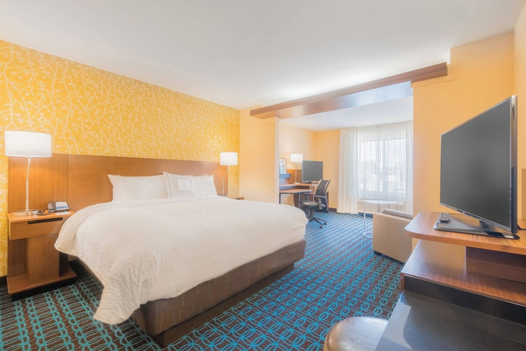 Bedroom 2, Fairfield Inn Suites Gaylord, Otsego