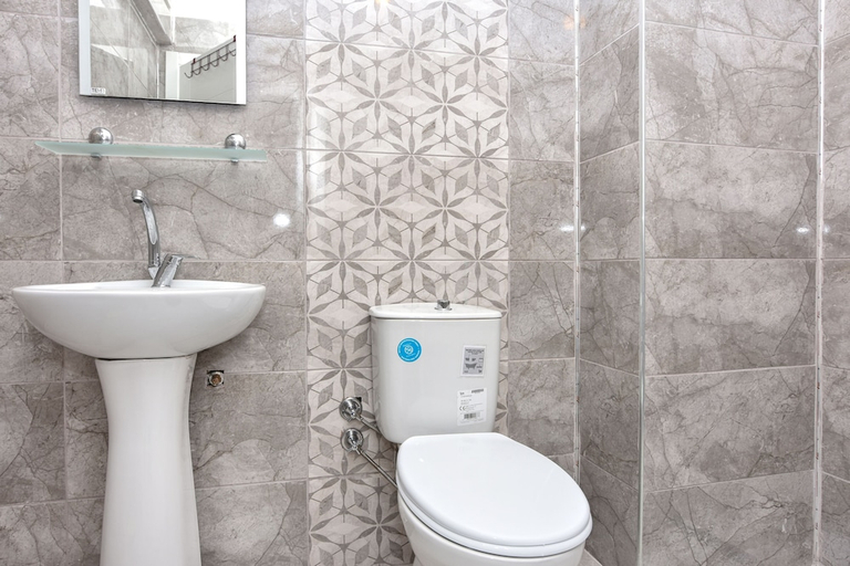 Bathroom 3, Yade Apart Pansiyon, Ayvalık