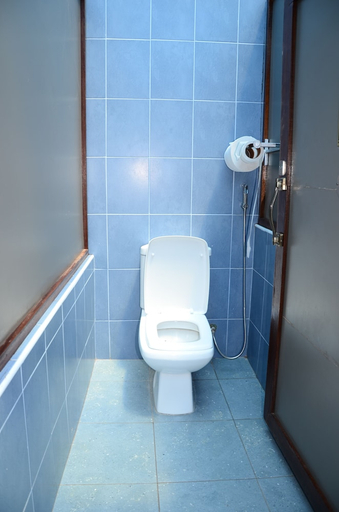 Bathroom 3, Stedmak Gardens And Recreation Centre, Langata