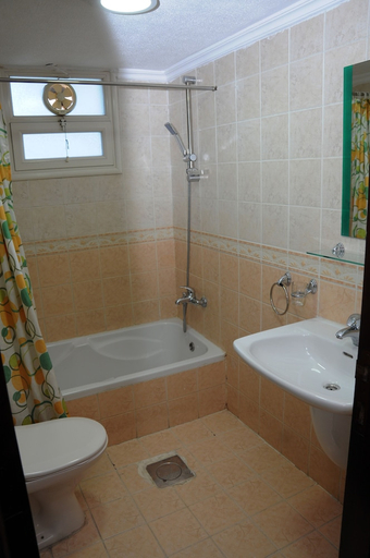 Bathroom 4, Arinza Tower Quality Apartments, Salmiya