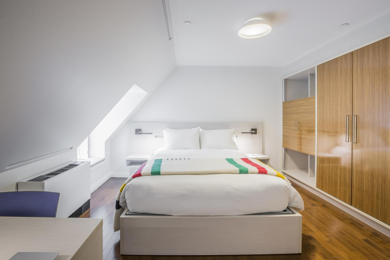 Bedroom 3, Monastère des Augustines, Communauté-Urbaine-de-Québec