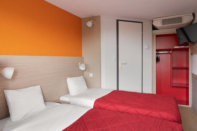 Bedroom 2, Premiere Classe Avignon Sud - Parc des Expositions, Vaucluse