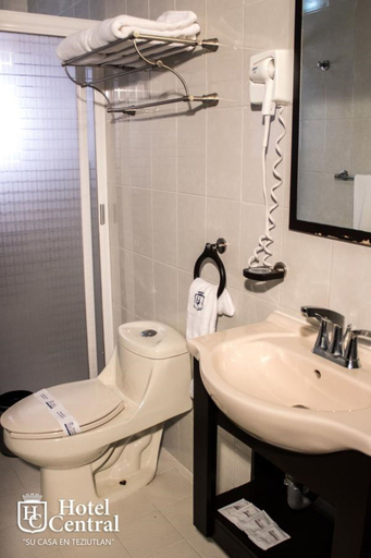 Bathroom 3, Hotel Central Teziutlan, Chignautla