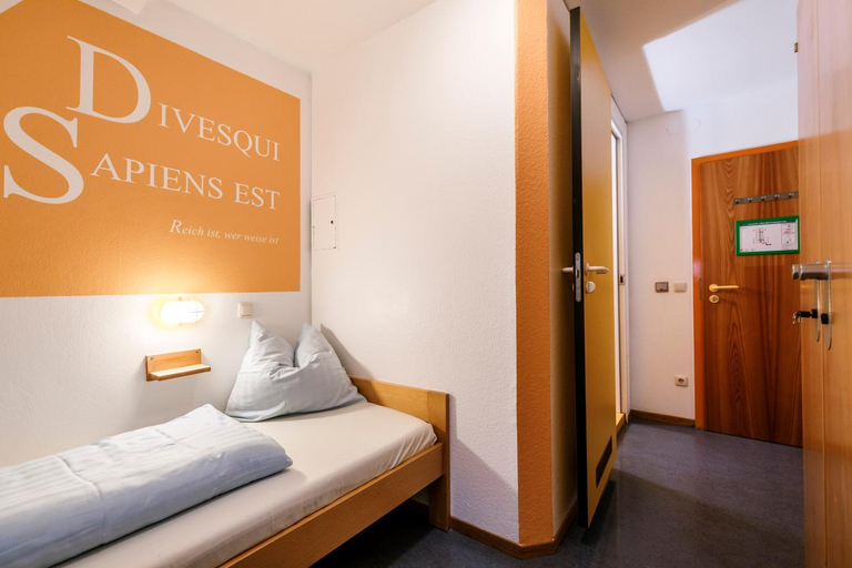 Bedroom 3, Jugendherberge Regensburg, Regensburg
