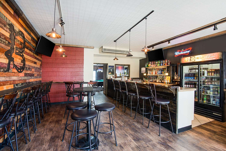 Food & Drinks 4, Ramada Plaza by Wyndham Gillette Conference Center, Campbell