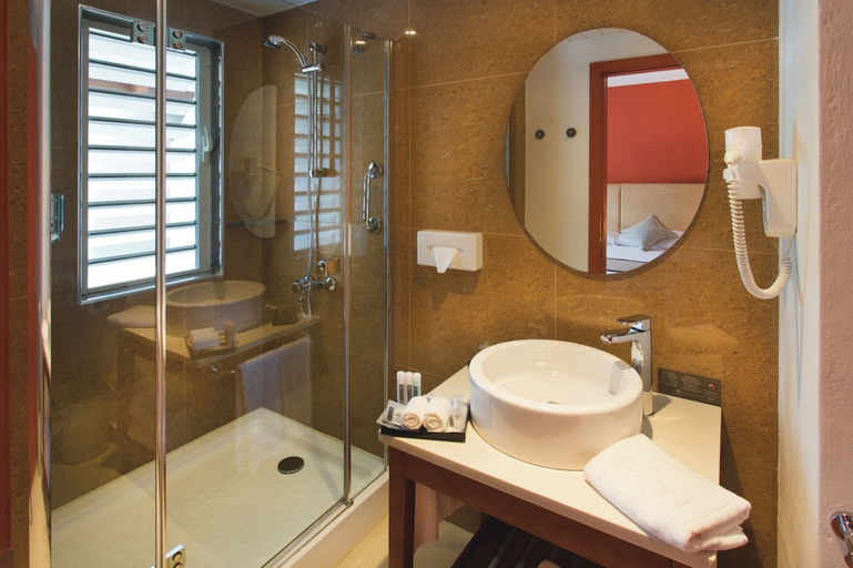 Bathroom 3, Hotel Riu Palace Mauritius All Inclusive Adults Only, Black River