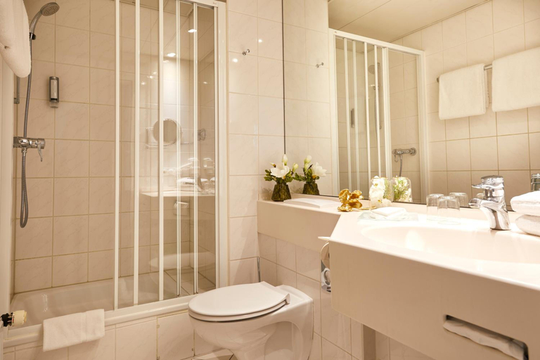 Bathroom 4, Carls Hotel, Düsseldorf