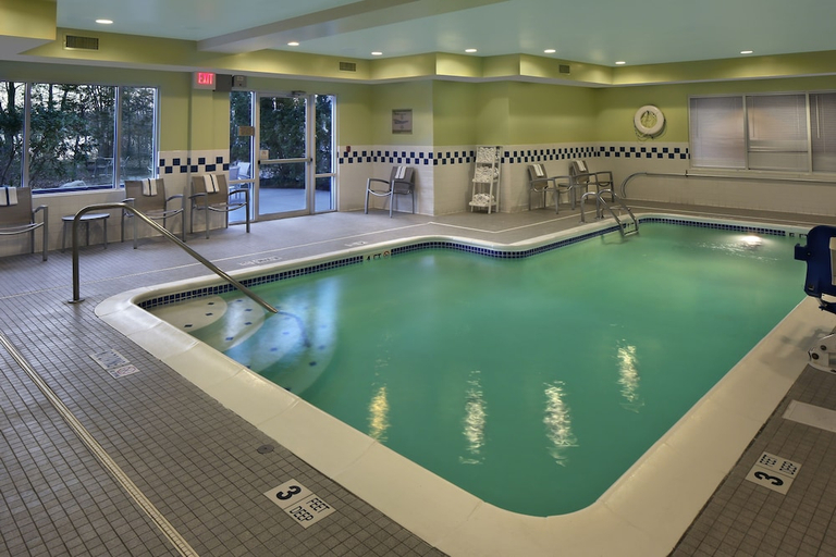 Sport & Beauty, SPRINGHILL SUITES BY MARRIOTT, New London
