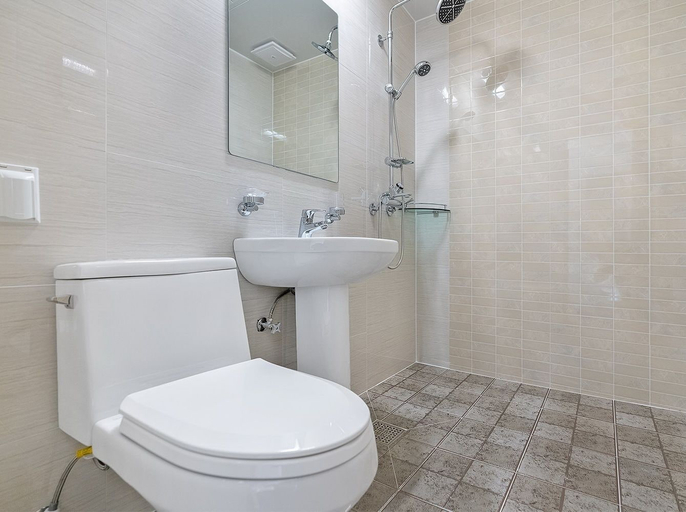 Bathroom 5, Gold Beach Resort, Yeosu