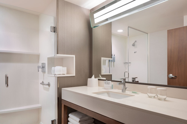 Bathroom 3, Courtyard By Marriott Sedona, Yavapai