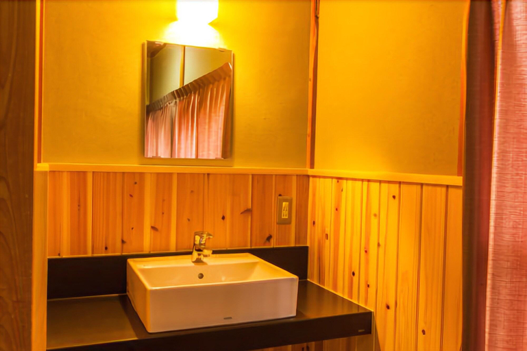 Bathroom 4, Jinpuso, Miyazu