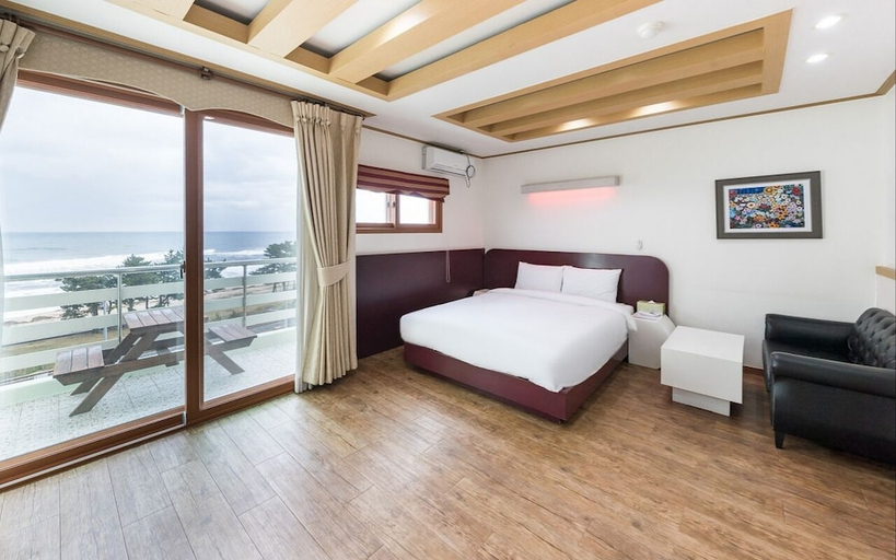 Bedroom 2, Dawoo Resortel, Gangneung