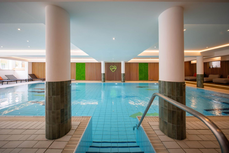 Sport & Beauty 2, BERGlassig Hotel - Halbpension Plus inkl Getranke, Regen