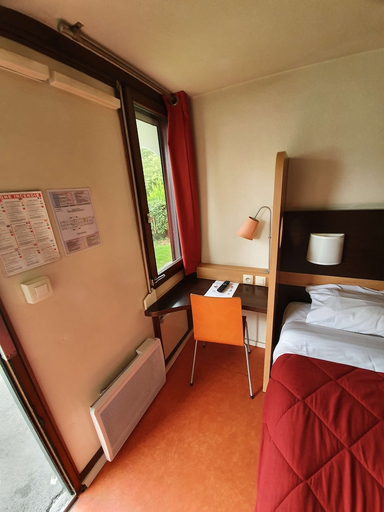 Bedroom 2, Premiere Classe Bethune - Fouquières Les Béthune, Pas-de-Calais