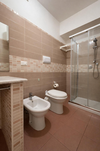 Bathroom 2, Thalassa Panoramic Suites, Reggio Di Calabria