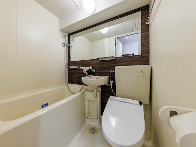 Bathroom 4, APA Hotel Hakata-Ekimae, Fukuoka