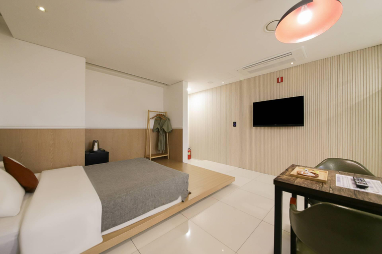 Bedroom 3, Chungju the October (Drive in Hotel), Chungju