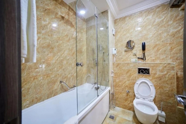Bathroom 3, Buba Suites Kano, Ungogo