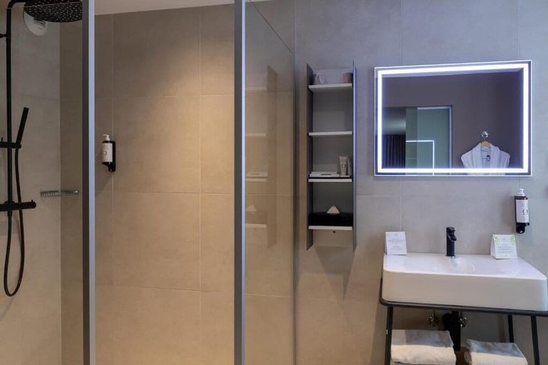 Bathroom 3, Hotel Restaurant l'Orchidée, Haut-Rhin