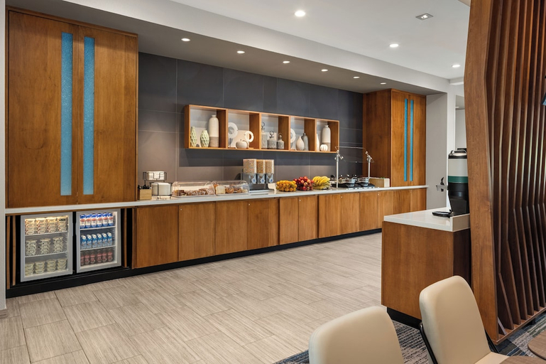 Food & Drinks 4, SPRINGHILL SUITES KALISPELL, Flathead