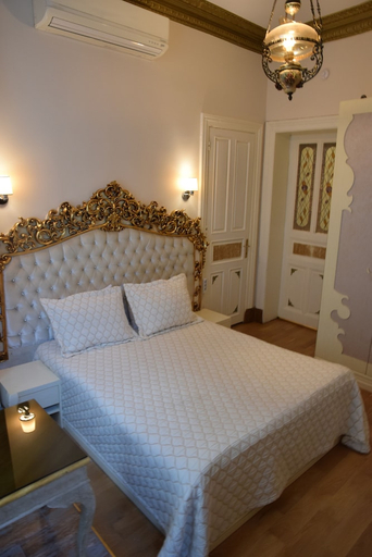 Bedroom 2, RAGIP PASHA APARTMENTS, Beyoğlu