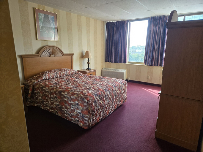 Bedroom 3, Amsterdam Hotel, Fairfield