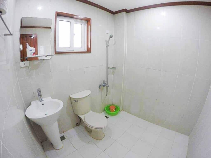 Bathroom 3, El Nido Beach Hotel, El Nido