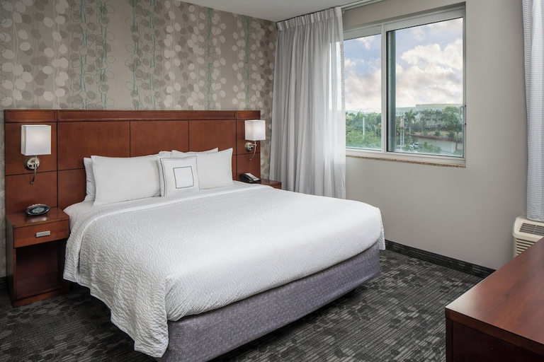 Bedroom 2, Courtyard By Marriott Miami West Fl Turnpike, Miami-Dade