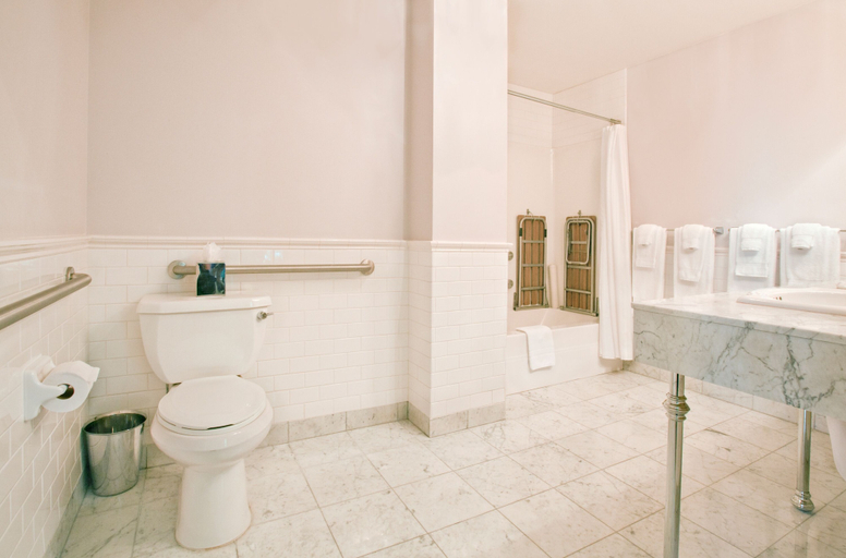Bathroom 4, Hotel Deluxe, Multnomah