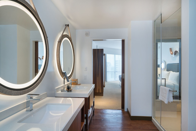 Bathroom 4, Hyatt Centric Waikiki Beach, Honolulu
