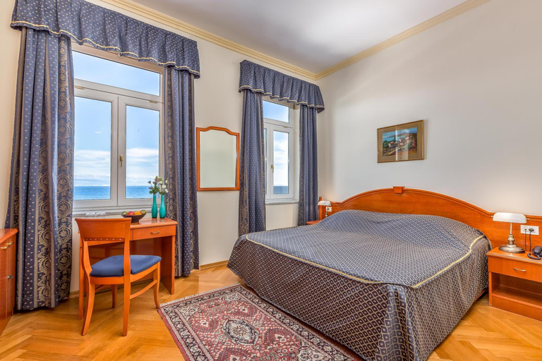 Bedroom 3, Hotel Galeb, Opatija/Veprinac