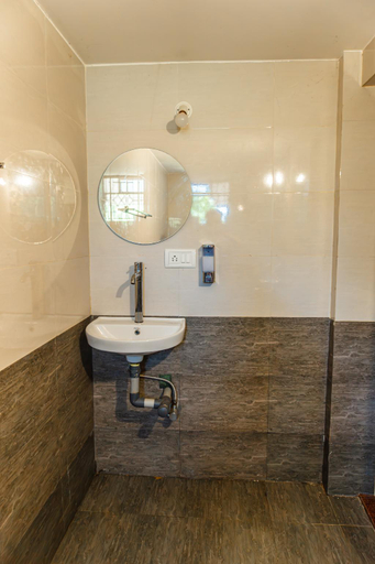 Bathroom 2, Neo Homes by Goaround, North Goa