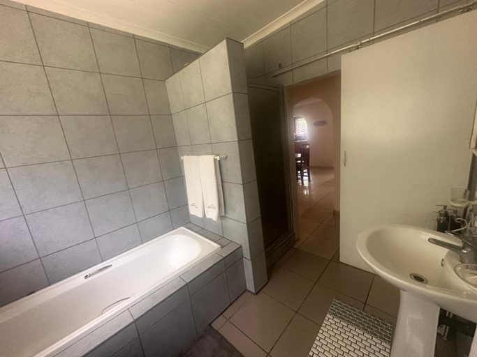 Bathroom 3, The Lake Villa, Ekurhuleni