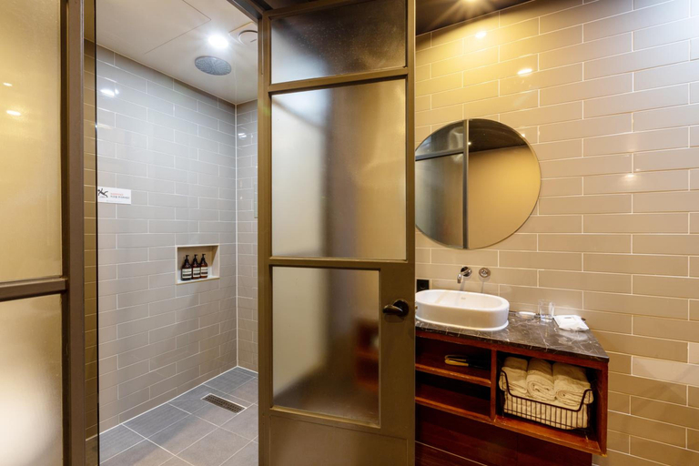 Bathroom 2, Sorgente Business Hotel, Sasang