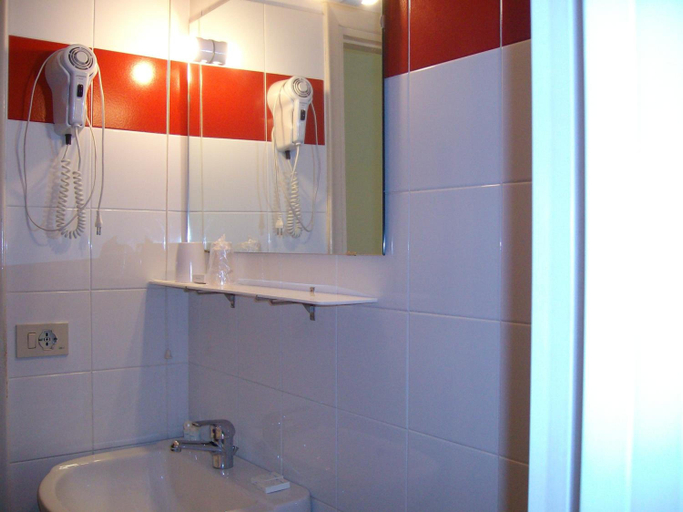 Others 2, Hotel Robinia Imperia, Imperia