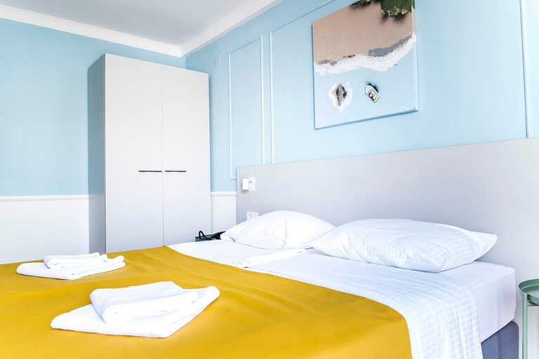 Bedroom 3, Hotel Plaza, Pag