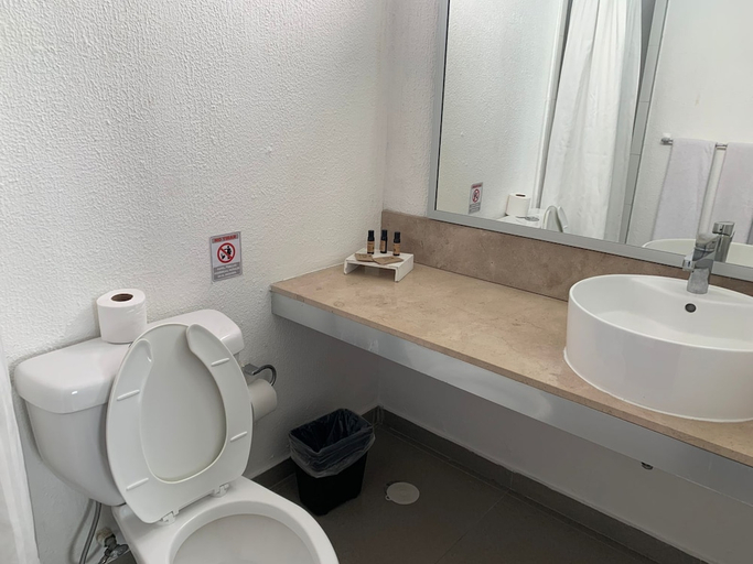 Bathroom 3, Hotel Punta Azul, Veracruz