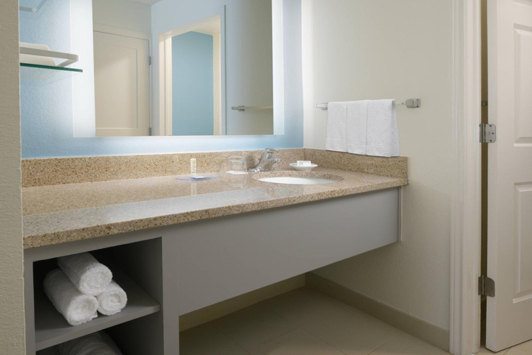 Bathroom 4, Residence Inn by Marriott Dallas Addison/Quorum Drive, Dallas