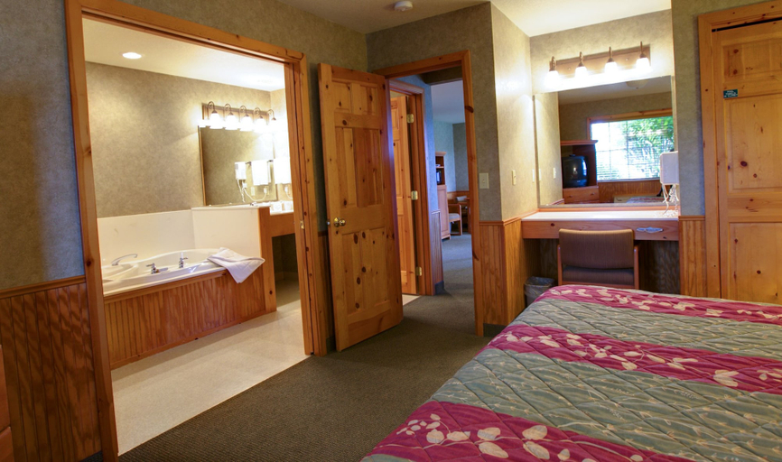 Bedroom 2, Poulsbo Inn & Suites, Kitsap