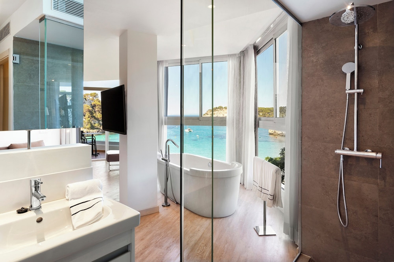 Bathroom 5, Meliá Cala Galdana, Baleares