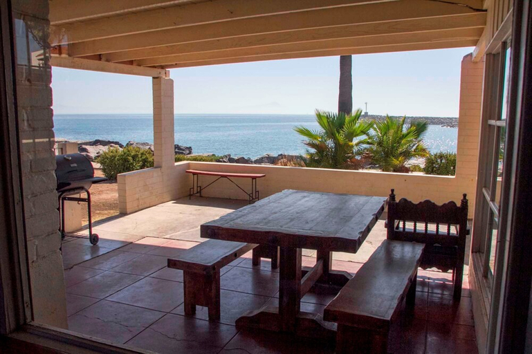 Others 5, Quintas Papagayo, Ensenada