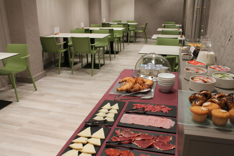Food & Drinks 5, HOTEL JARDÍ APARTAMENTS, Lleida