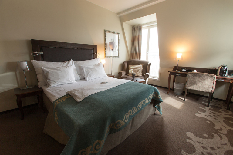 Others 2, Home Hotel Tollboden, Drammen