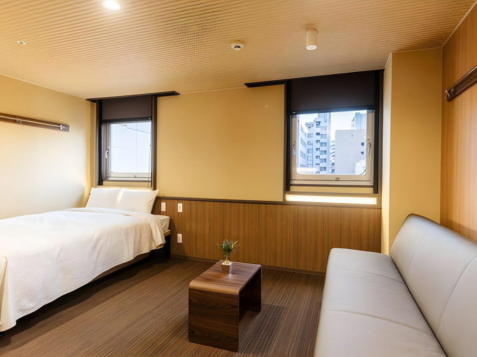 Bedroom 2, Nagoya Crown, Nagoya