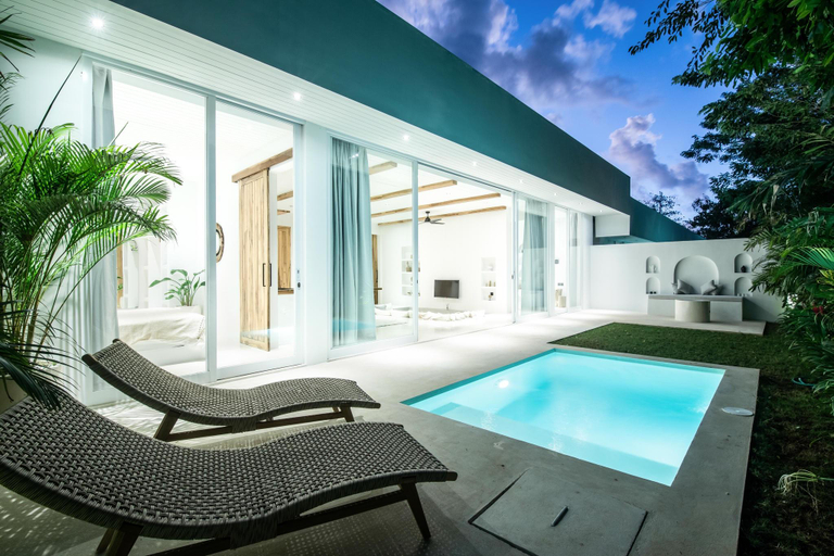4, Stylish 2BR Villa, 5min to Bingin's Beach Bliss, Badung