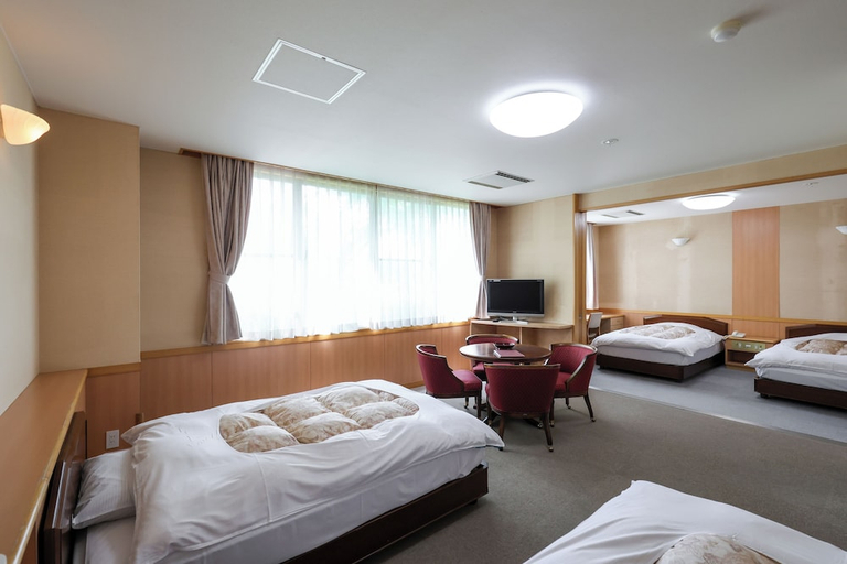 Bedroom 2, Ikoi No Mura Noto Hanto, Shika