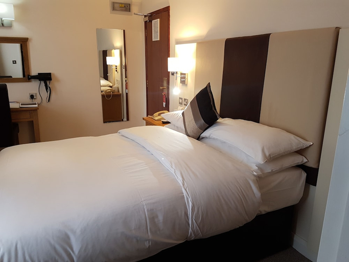Bedroom 2, The Diplomat Hotel and Spa, Carmarthenshire