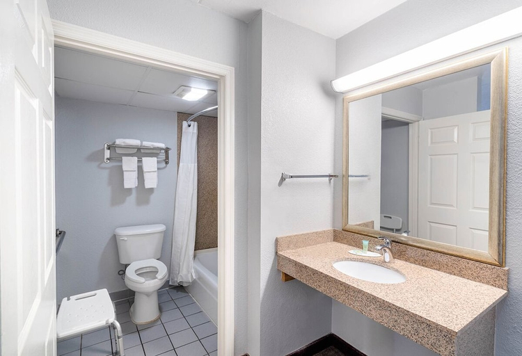 Others 3, Travelodge By Wyndham Pigeon Forge, Sevier