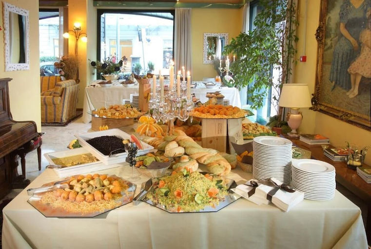 Others 3, Ambrosiano Hotel, Pistoia