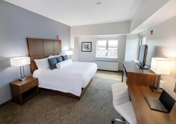 Bedroom 3, Kellogg Conference Hotel Capitol Hill, Washington D.C.